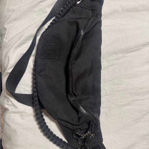 BEIS Handbags - BEIS Black Belt Bag